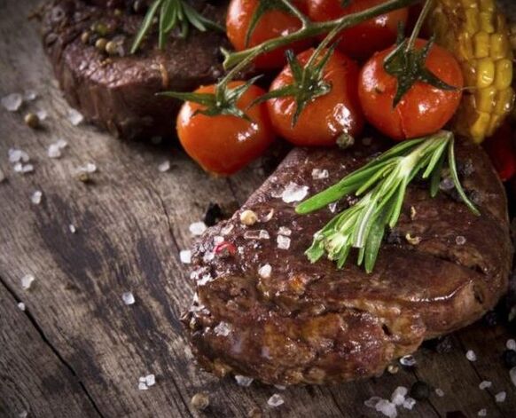 Il contenuto di proteine ottimale nella dieta del keto aiuta a preservare la massa muscolare