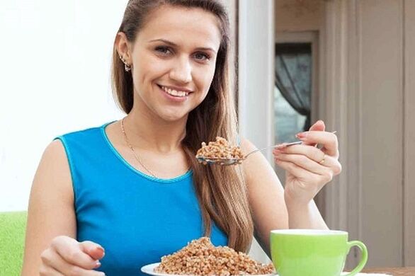 mangiare grano saraceno per perdere peso